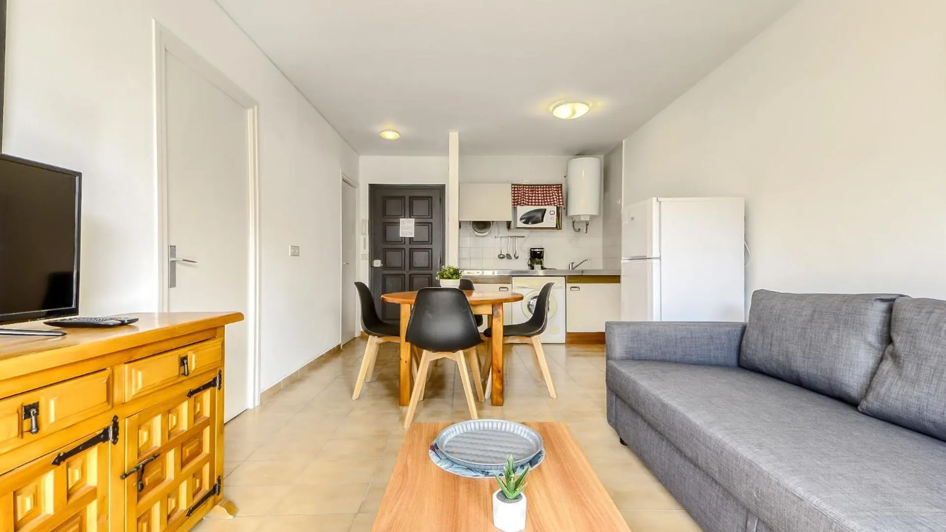 Apartment Mismar-4 By Interhome Roses Hiszpania